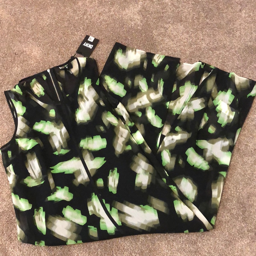 Super cute DKNY maxi!